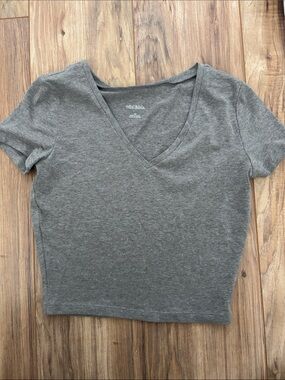 Wild Fable V-Neck Cropped Tee